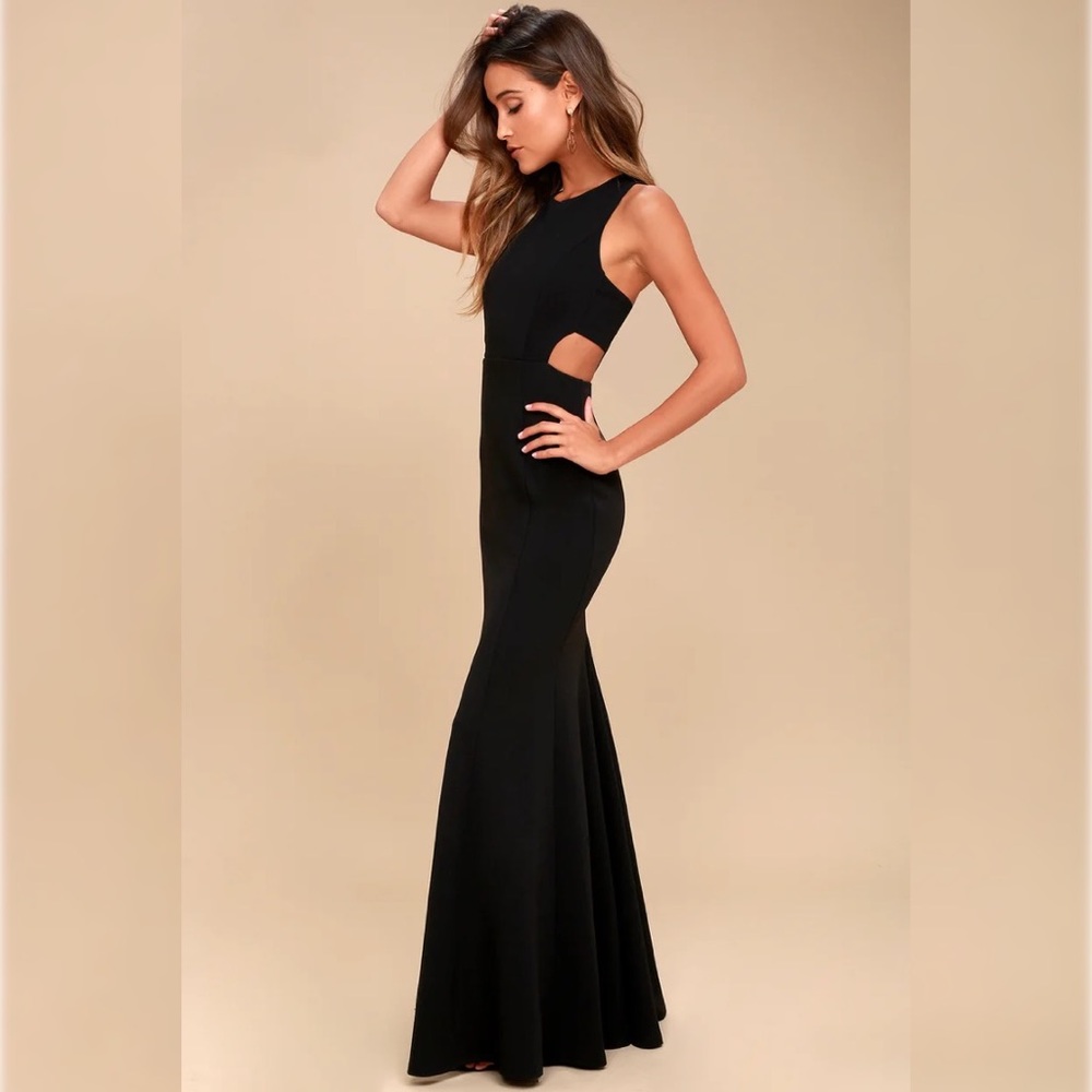 Lulu’s Loving Embrace Black Cutout Maxi Dress